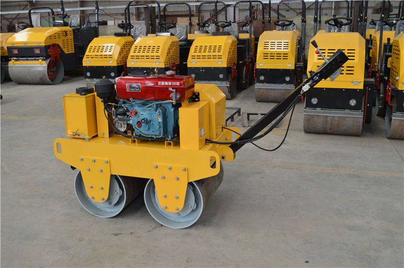 雙輪壓路(lù)機(jī)