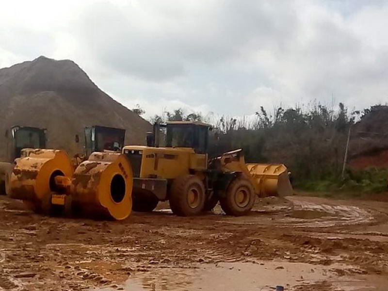 四川達州沖擊壓路(lù)機(jī)施工(gōng)