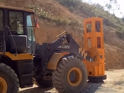 新疆阜康液壓夯實機(jī)施工(gōng)視(shì)頻(pín)