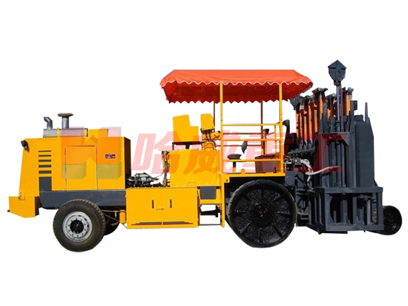 混凝土(tǔ)路(lù)面破碎機(jī)