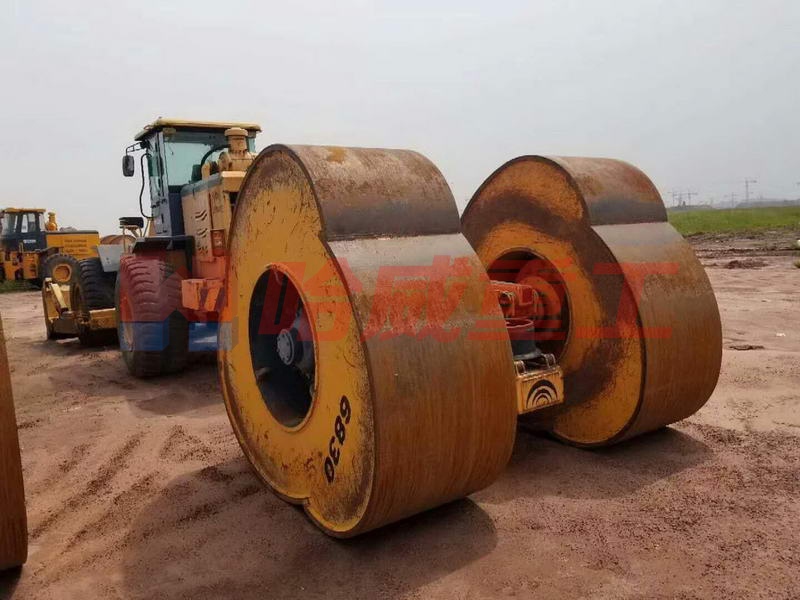 YCT25沖擊壓路(lù)機(jī)