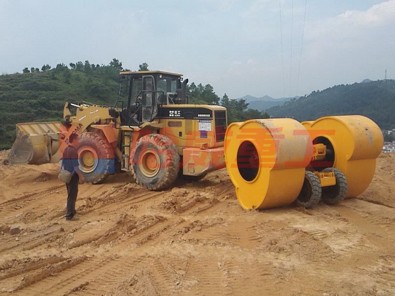 路(lù)基沖擊碾壓施工(gōng)