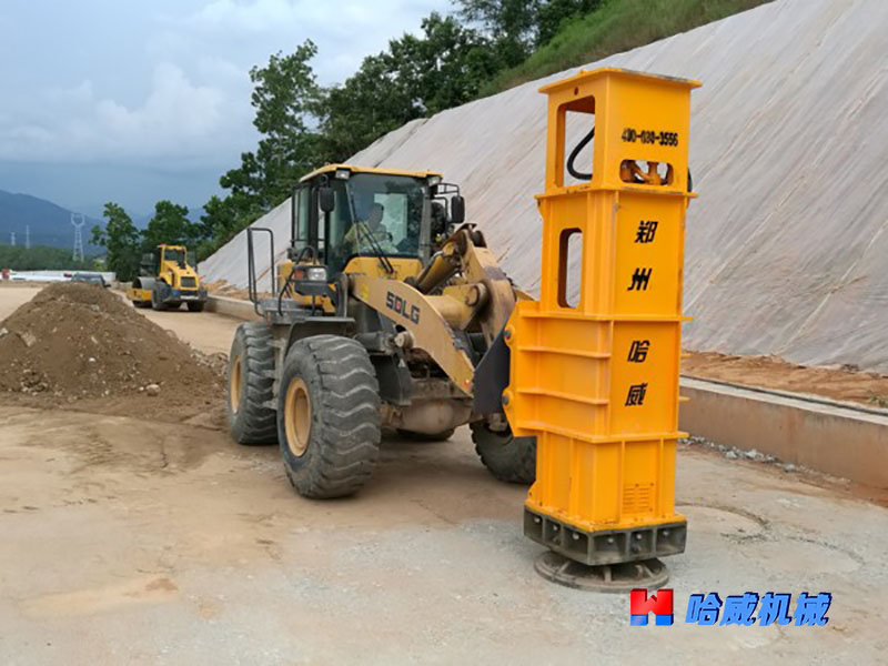 甯夏省中衛南(nán)站(zhàn)液壓夯施工(gōng)案例