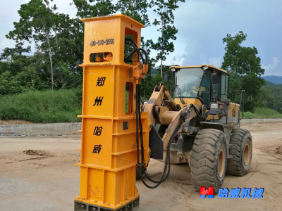 京原鐵(tiě)路(lù)液壓夯實機(jī)施工(gōng)案例