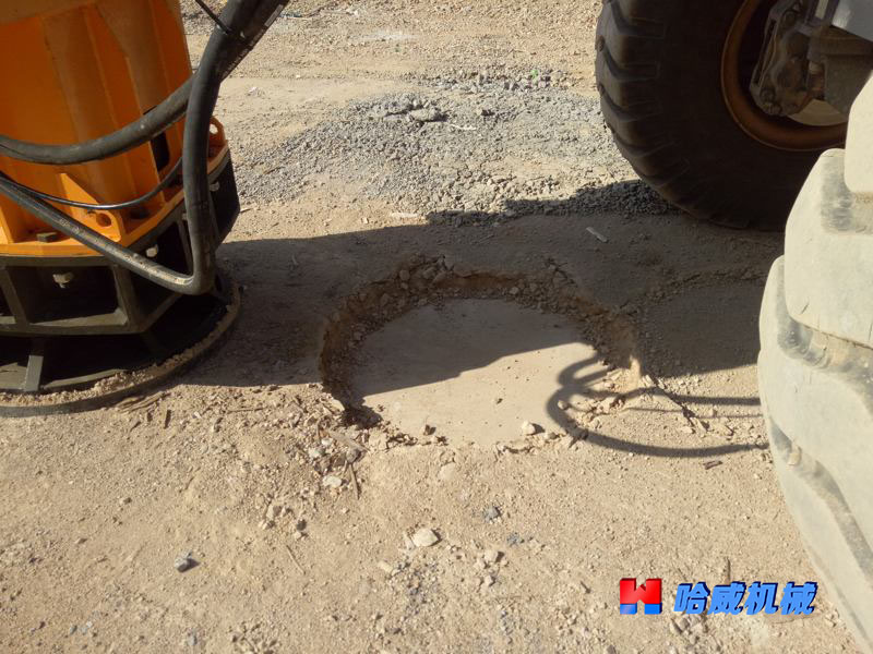 江蘇省省道(dào)液壓夯實機(jī)施工(gōng)案例