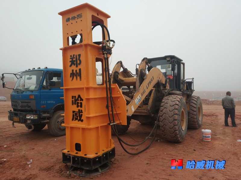 山(shān)西(xī)大(dà)同市(shì)液壓夯實機(jī)施工(gōng)案例