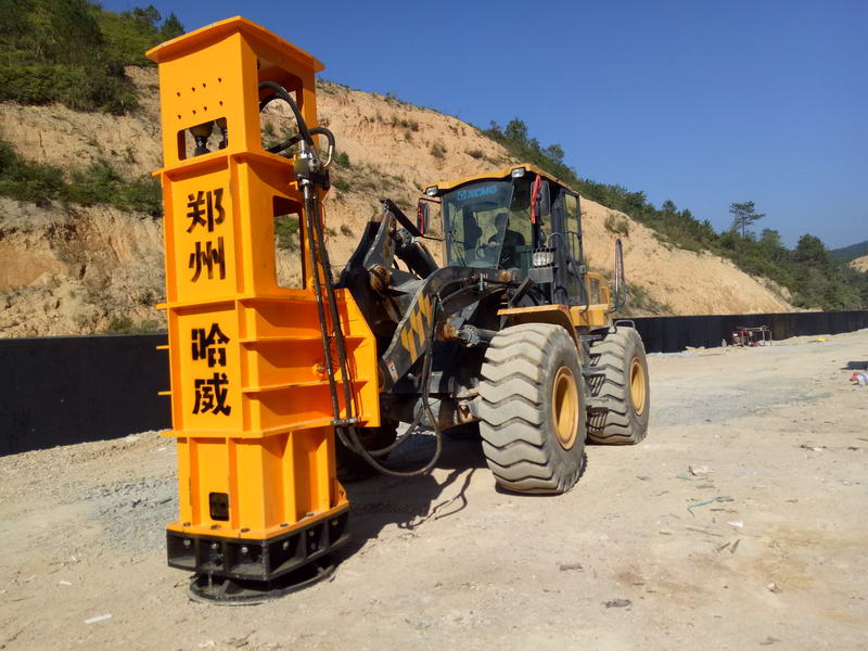 河(hé)南(nán)省商丘市(shì)液壓夯實機(jī)案例