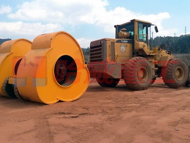 廣東(dōng)深圳市(shì)沖擊壓路(lù)機(jī)施工(gōng)案例