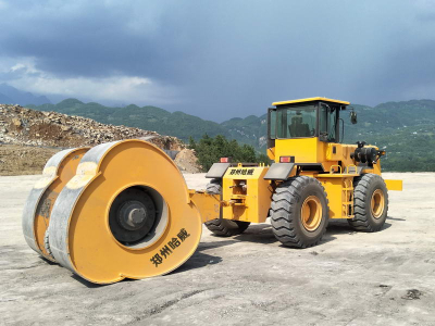 廣州市(shì)沖擊式壓路(lù)機(jī)施工(gōng)