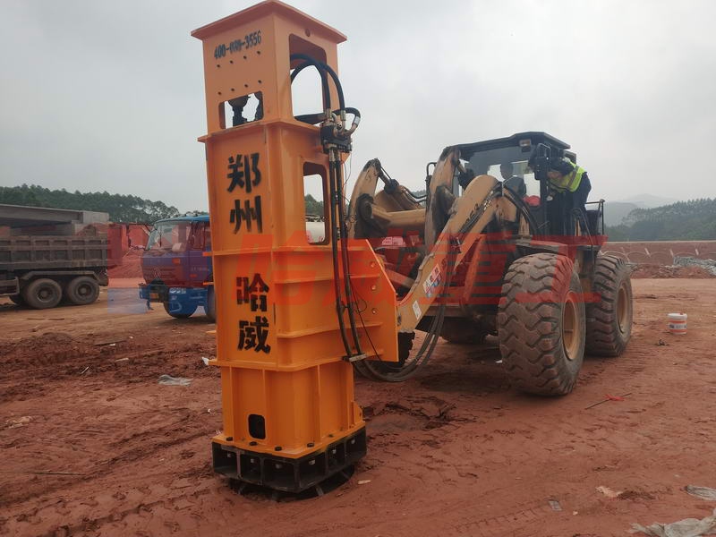 液壓式夯實機(jī)