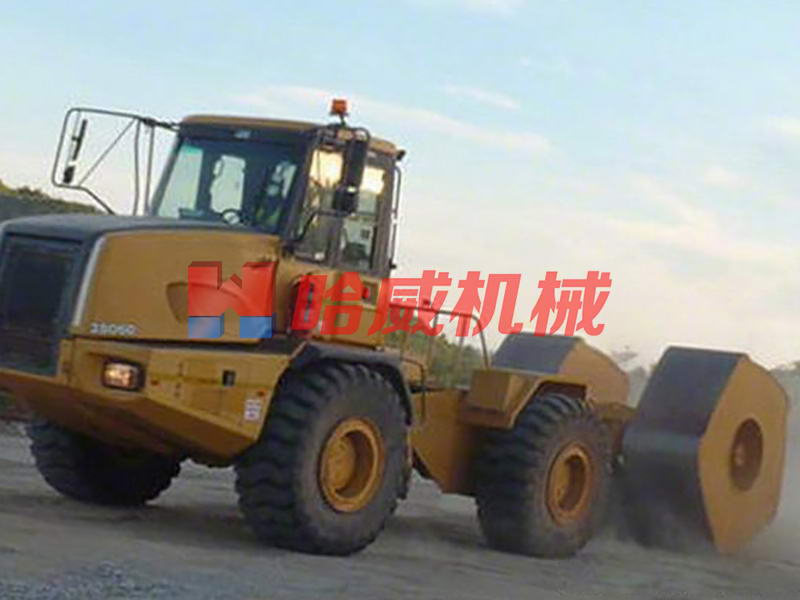 出租沖擊壓路(lù)機(jī)