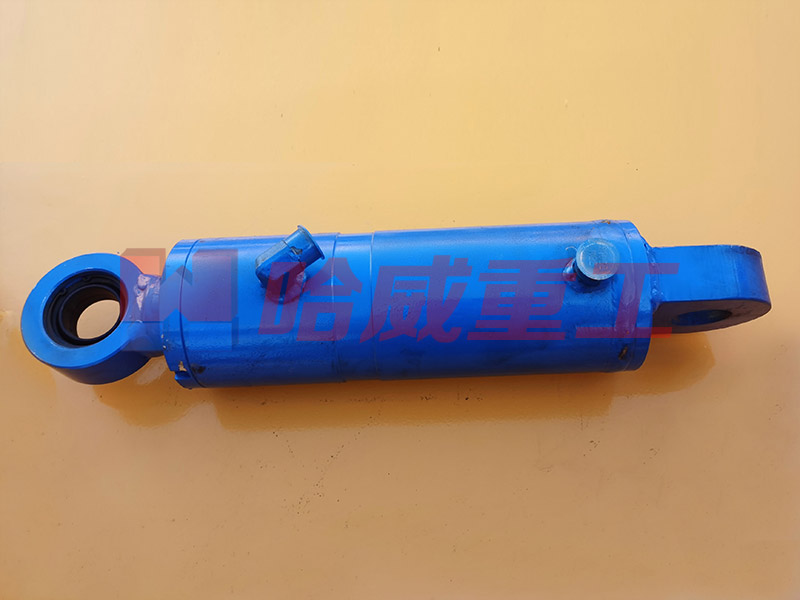 沖擊壓路(lù)機(jī)配件(jiàn)